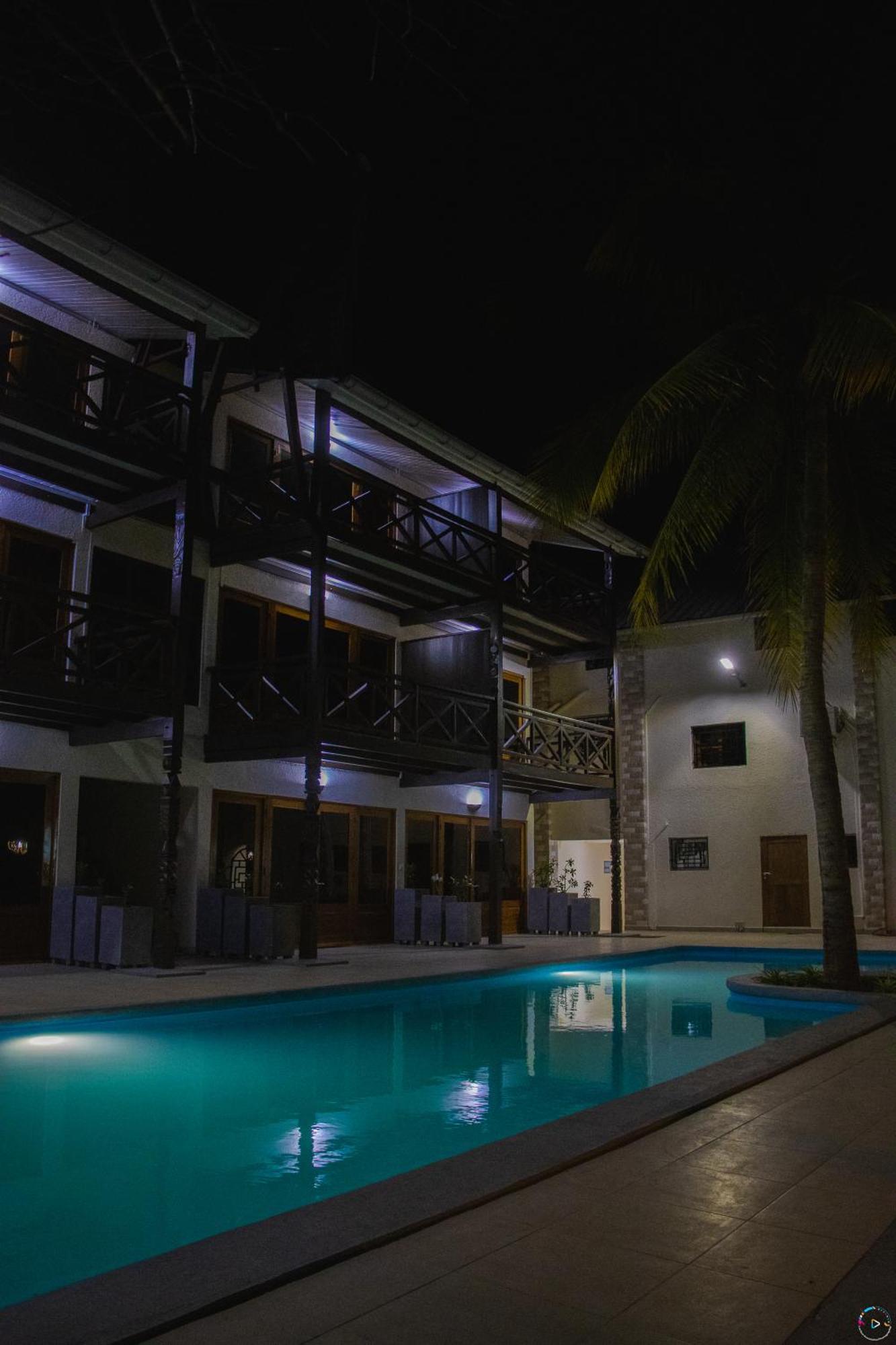 Hotel Baobab Cafe Morondava Εξωτερικό φωτογραφία