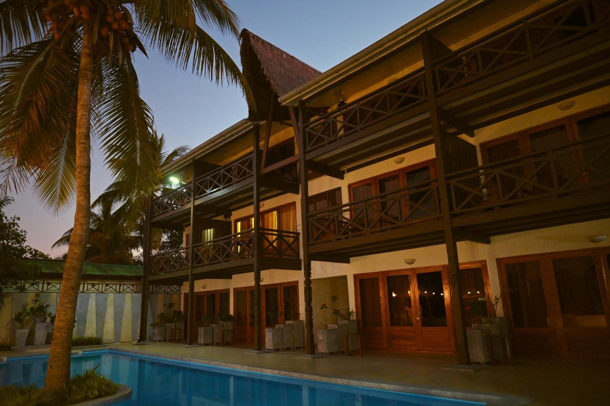 Hotel Baobab Cafe Morondava Εξωτερικό φωτογραφία