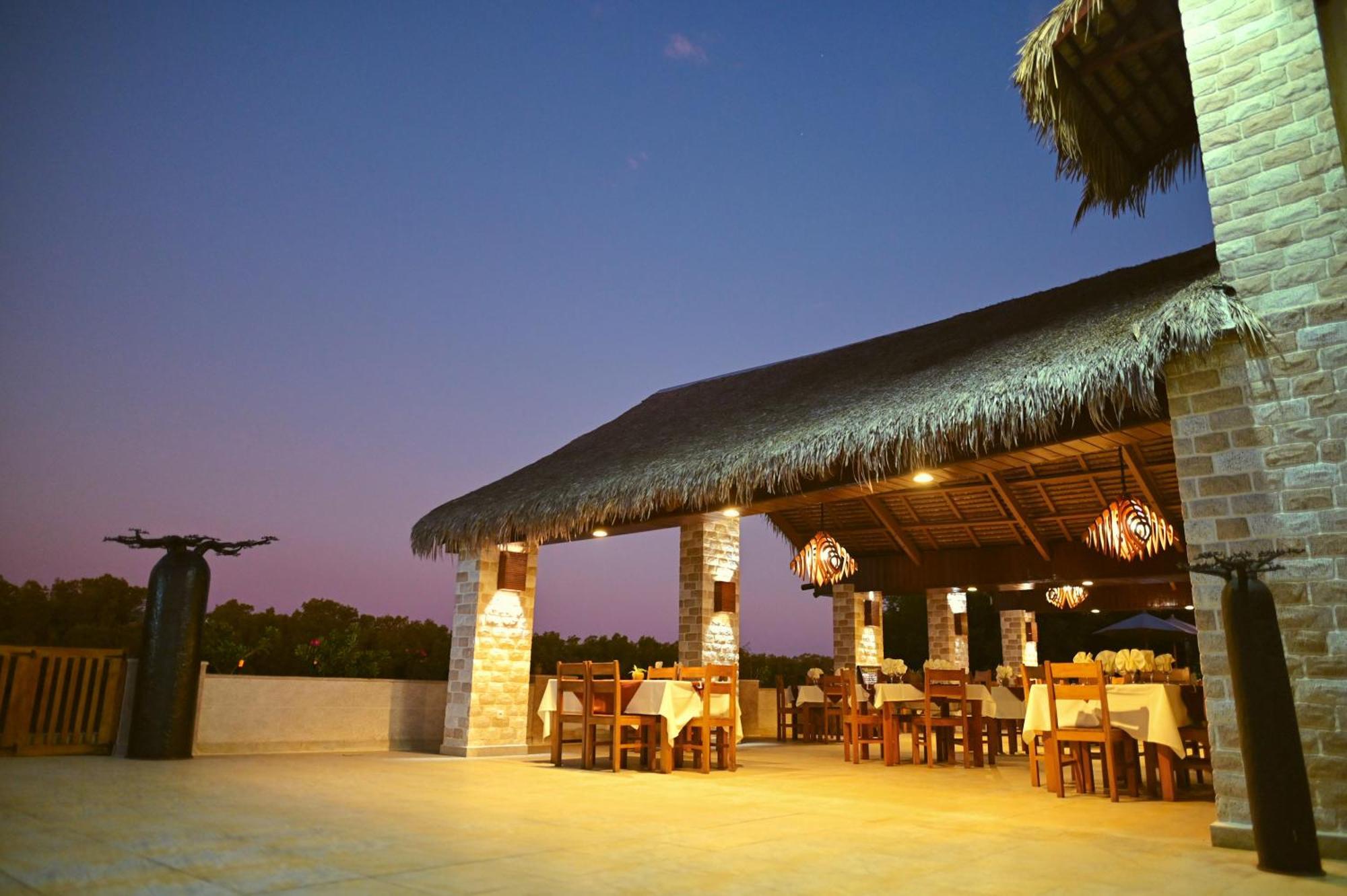 Hotel Baobab Cafe Morondava Εξωτερικό φωτογραφία